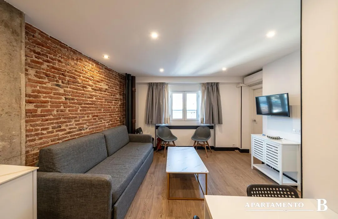 Atico Corazon De Madrid Apartamentos-1